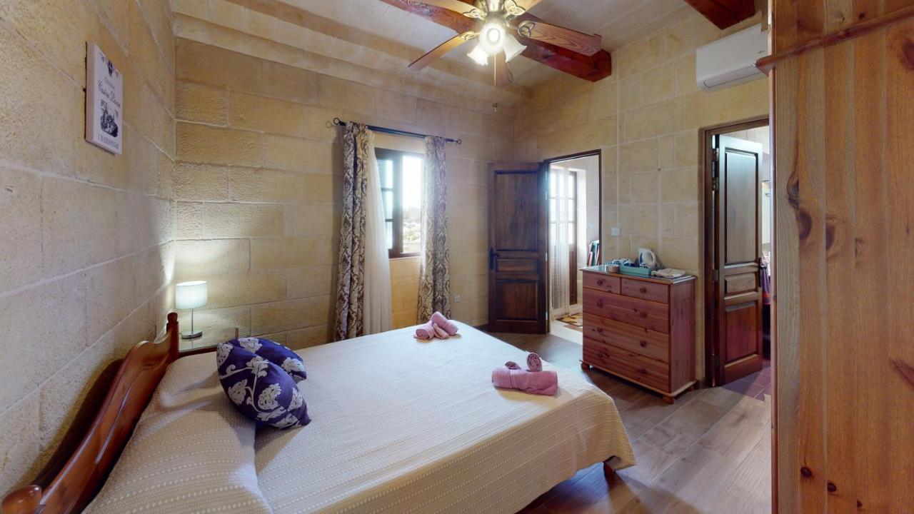 Qala Bed&Breakfast With Swimming Pool - Il-Wenniessa Luaran gambar